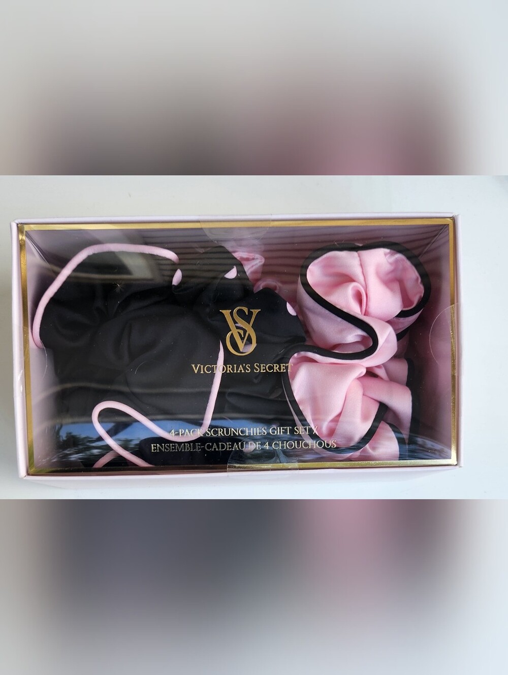 Victoria's Secret 4-pack scrunchie gift set